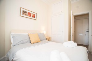 Interior detail - Great City Apartment (Aberdeen)