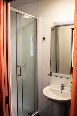 Shower, towels