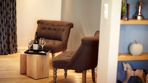 Junior Suite | Living area - Les Chambres de l'Oustalet (Gigondas)