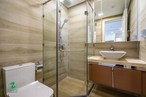 Bathroom - Zahoo House - Vinhomes Golden River (Ho Chi Minh City)