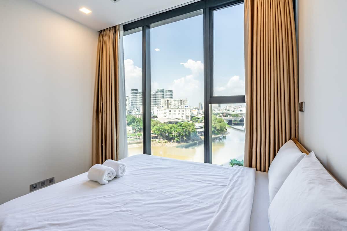 Premium bedding, desk, blackout curtains, iron/ironing board