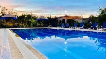 Area giochi per bambini (all'aperto)