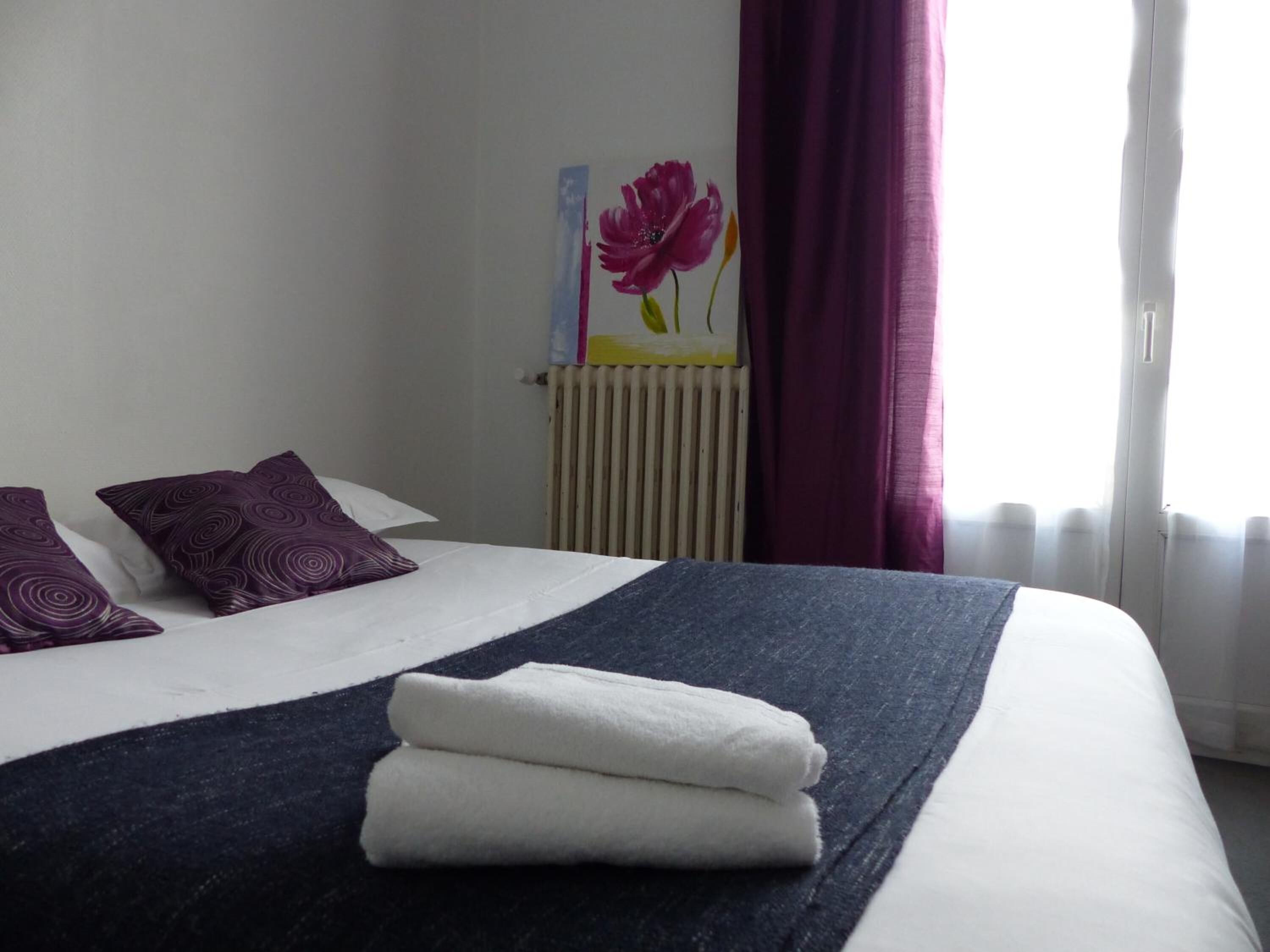 premium bedding, individually decorated, individually furnished, desk