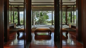 6-Bedroom Villa  | Phòng tắm