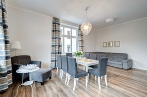 Deluxe Apartment (10 occupants ) | Living room - Happy Stay Sopot Monte Cassino 44 B (Sopot)