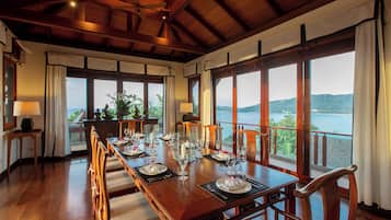 Servicio de habitaciones - Comidas