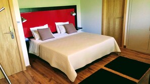 Double Room, 1 King Bed (Marão)