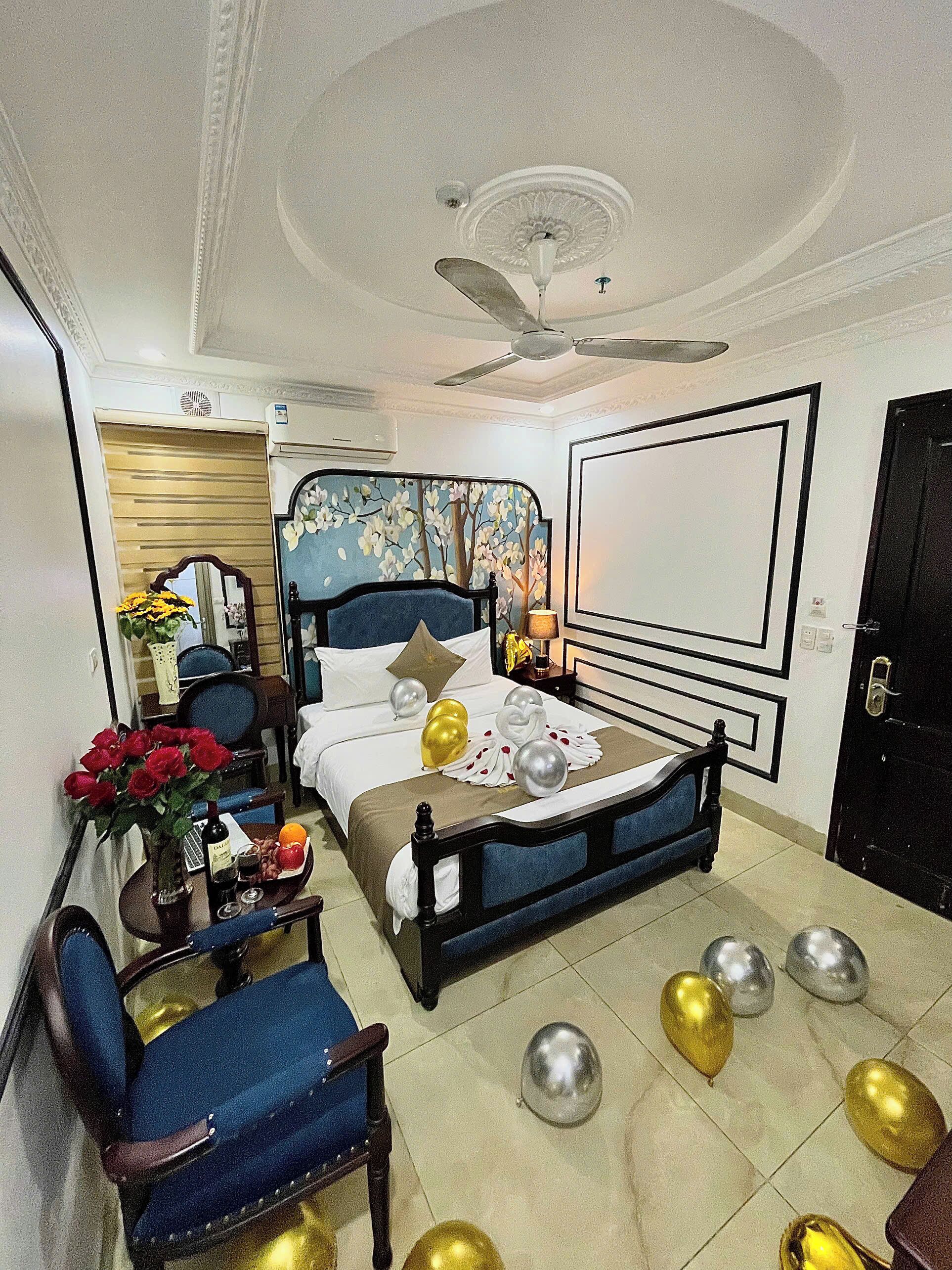 Habitación doble superior, 1 cama de matrimonio | Sábanas italianas Frette y ropa de cama de alta calidad