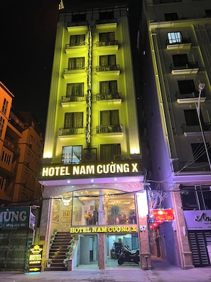 Front of property - Nam Cuong X Hotel (Hanoi)