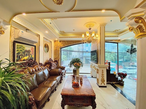 Nam Cuong X Hotel