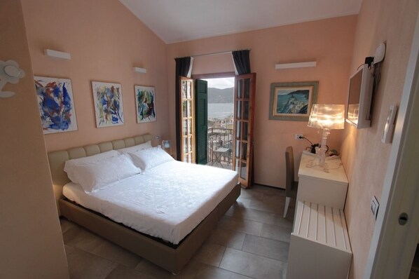 Superior Double or Twin Room, 1 Queen Bed, Balcony, Sea View