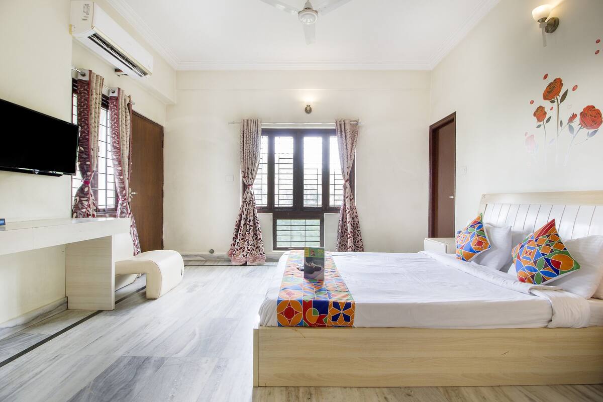 Premium Room, 1 King Bed, Non Smoking | View from room