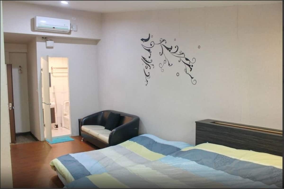 Basic Condo, 1 Double Bed, Non Smoking | Egyptian cotton sheets, premium bedding, down comforters