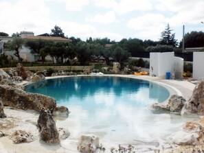 Piscine extérieure (ouverte en saison)