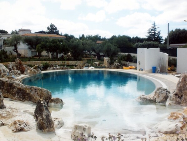 Seasonal outdoor pool