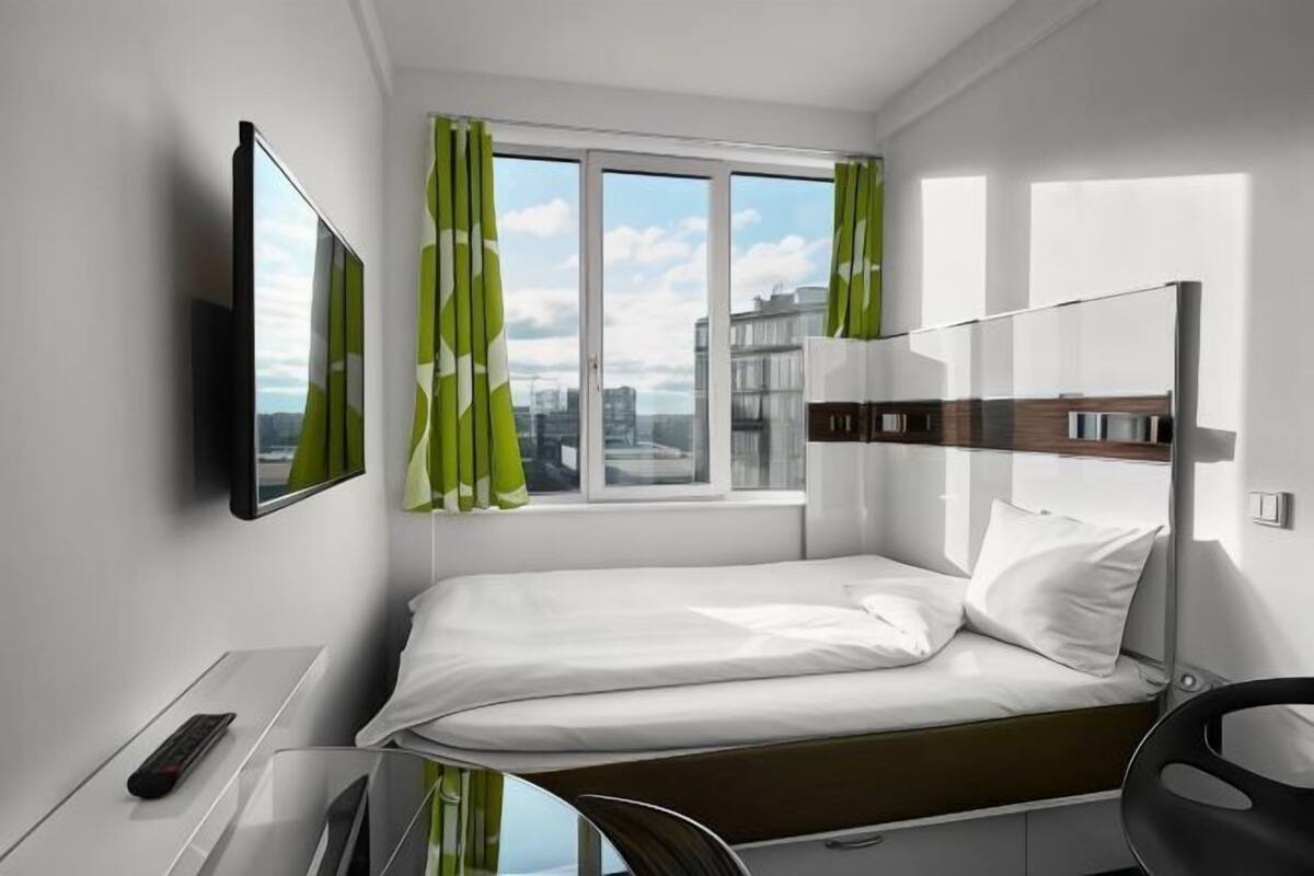 1 chambre, literie hypoallergénique, bureau, rideaux occultants