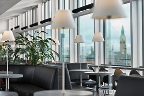 Buffet déjeuner (95 DKK par personne)