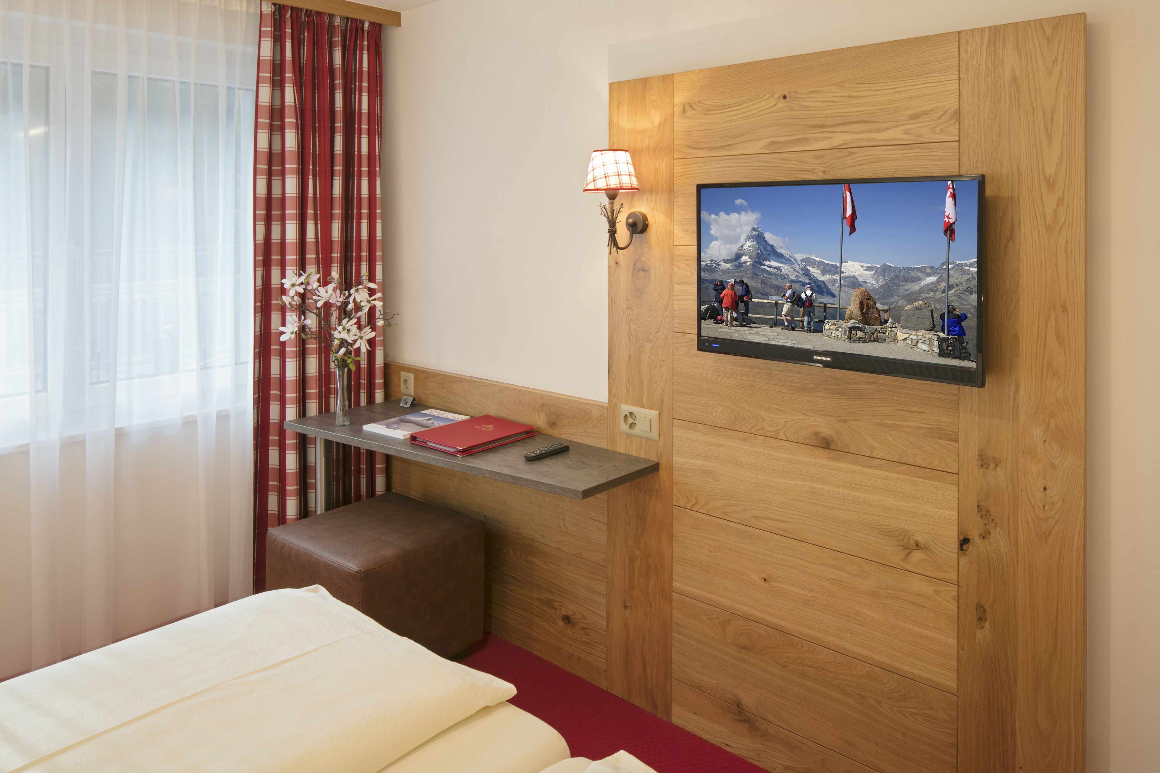 Twin Room, 2 Single Beds, Non Smoking | In-room safe, desk, blackout curtains, free WiFi