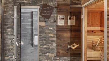 Sauna, steam room