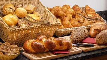 Desayuno buffet incluido todos los días