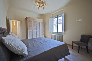 3 chambres, fer et planche à repasser, Wi-Fi, literie fournie