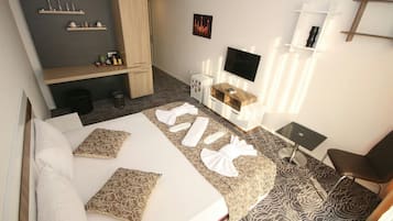 Deluxe Studio | Egyptian cotton sheets, premium bedding, down duvets, memory-foam beds