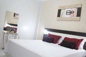 Minibar, in-room safe, desk, blackout drapes - Itamaraty Hotel (Anapolis)