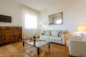 Flat-screen TV - Apartments Florence - Repubblica Terrace (Firenze)