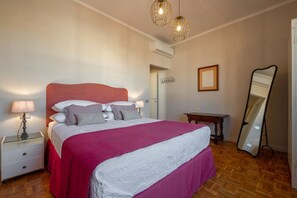 3 chambres, fer et planche à repasser, Wi-Fi gratuit, draps fournis