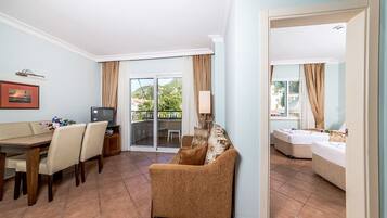 Comfort Apartment, 1 Bedroom | Living area