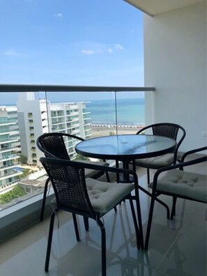 Family Apartment, Multiple Beds, Non Smoking | Terrace/patio - Apartamento de Lujo Frente al Mar (Cartagena)