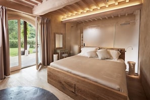 Double Room, Patio
