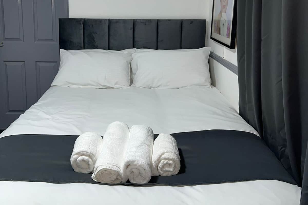 In-room safe, iron/ironing board (on request), WiFi (free), bed sheets
