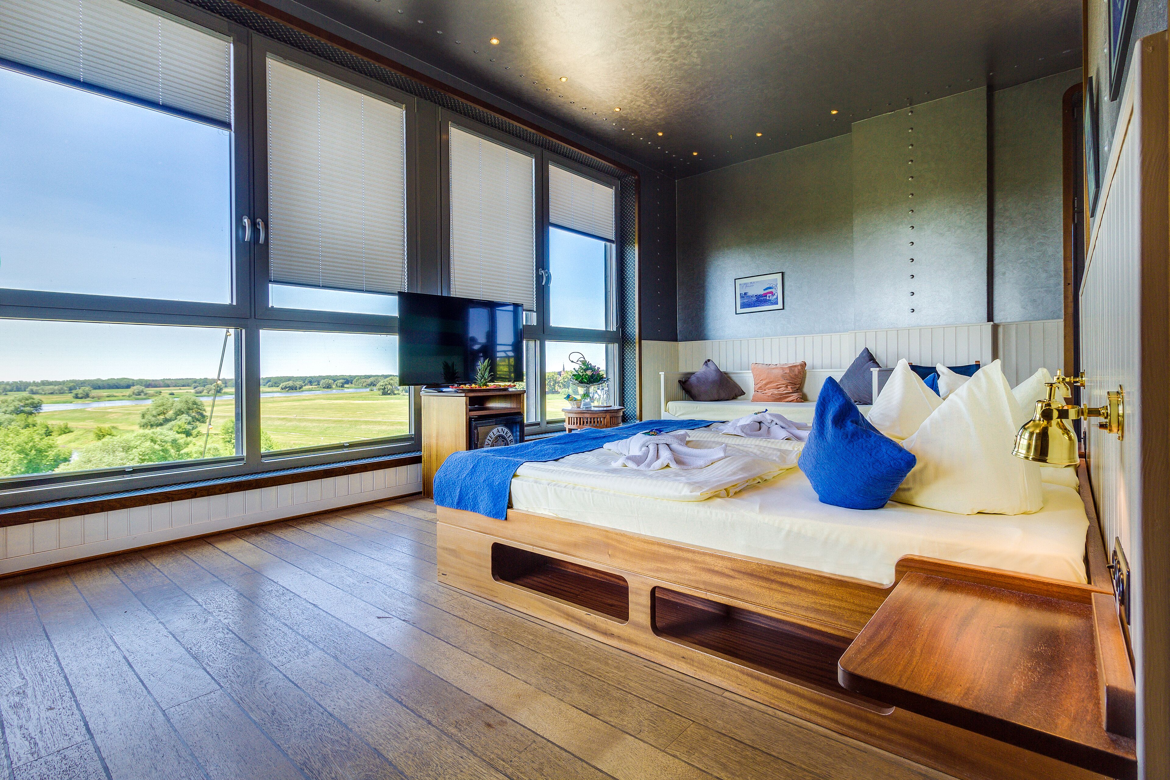 junior suite | 1 bedroom, individually decorated, individually furnished, desk