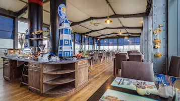Daily buffet breakfast (EUR 12.90 per person)