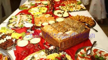Tägliches inbegriffenes Frühstücksbuffet