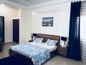 5 bedrooms, Egyptian cotton sheets, Select Comfort beds - Villa Mafaya, Haut Standing (Niamey)