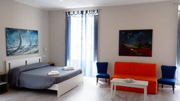 Quarto quádruplo luxo, suíte | Edredons de pluma, camas com colchões de espuma com sistema de memória