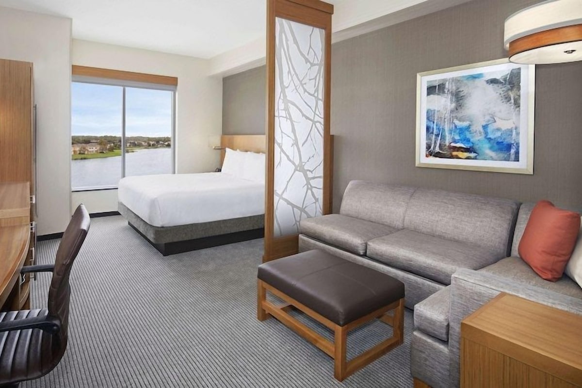 1 bedroom, in-room safe, desk, blackout curtains