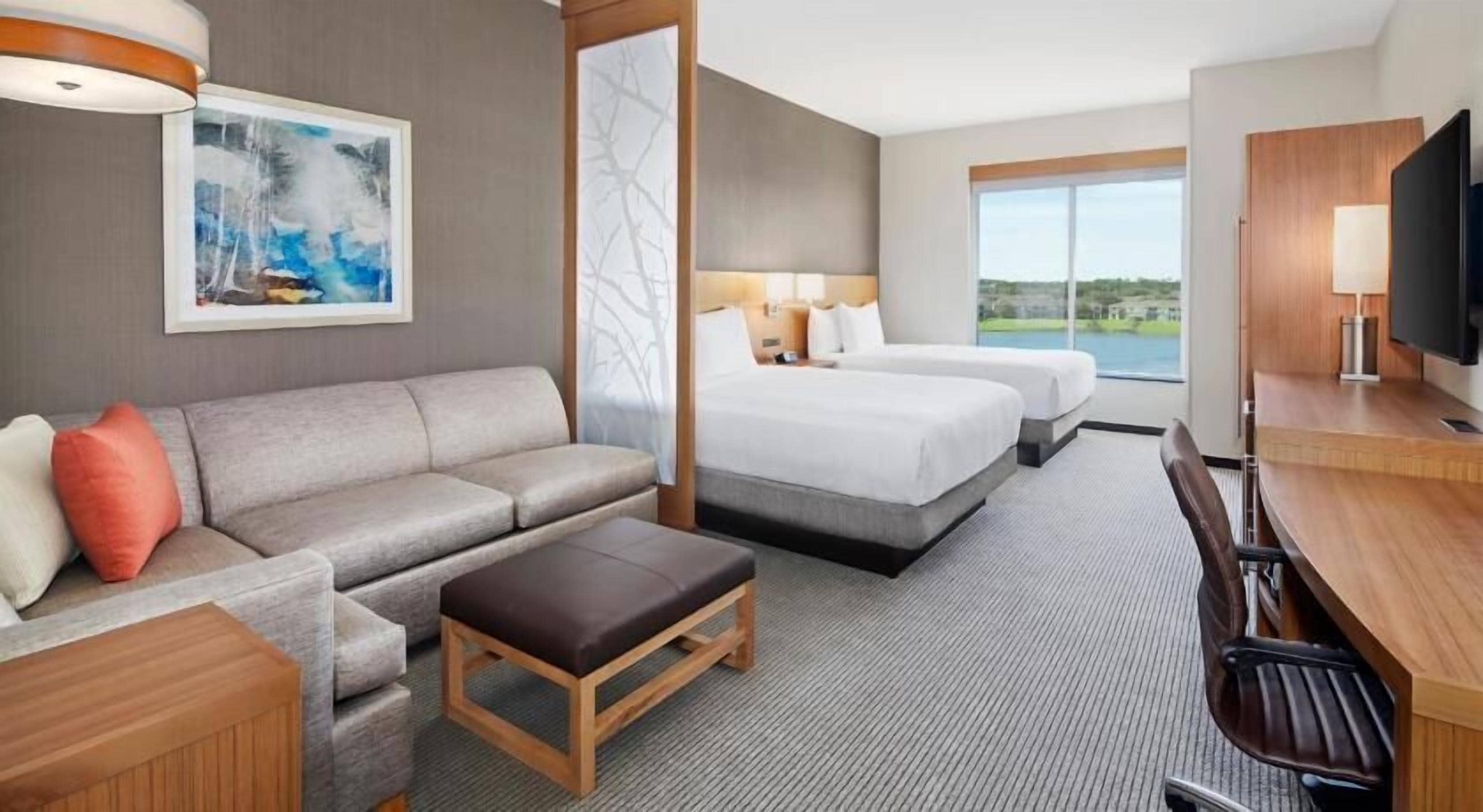 1 bedroom, in-room safe, desk, blackout drapes