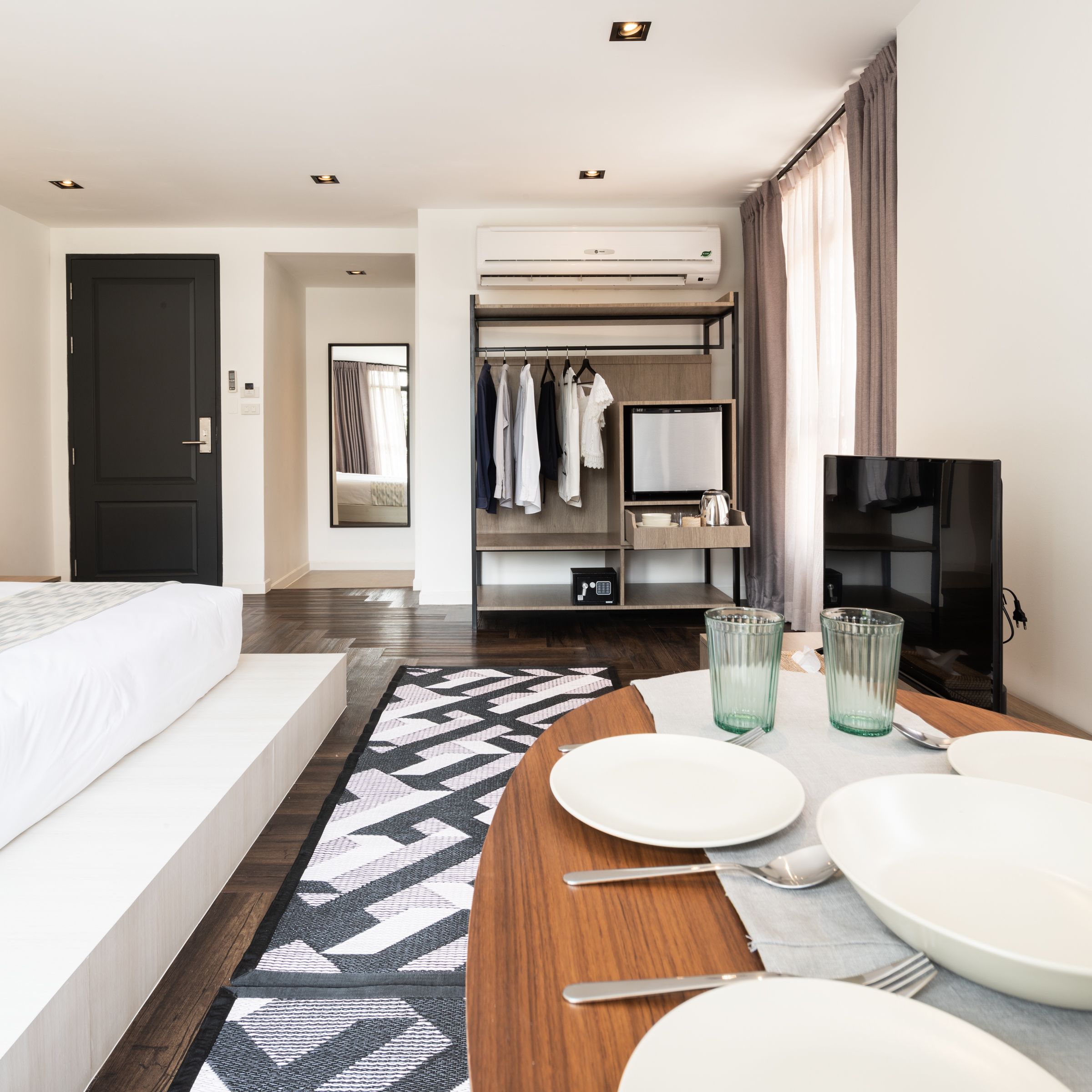 Foto - Warm Window Silom