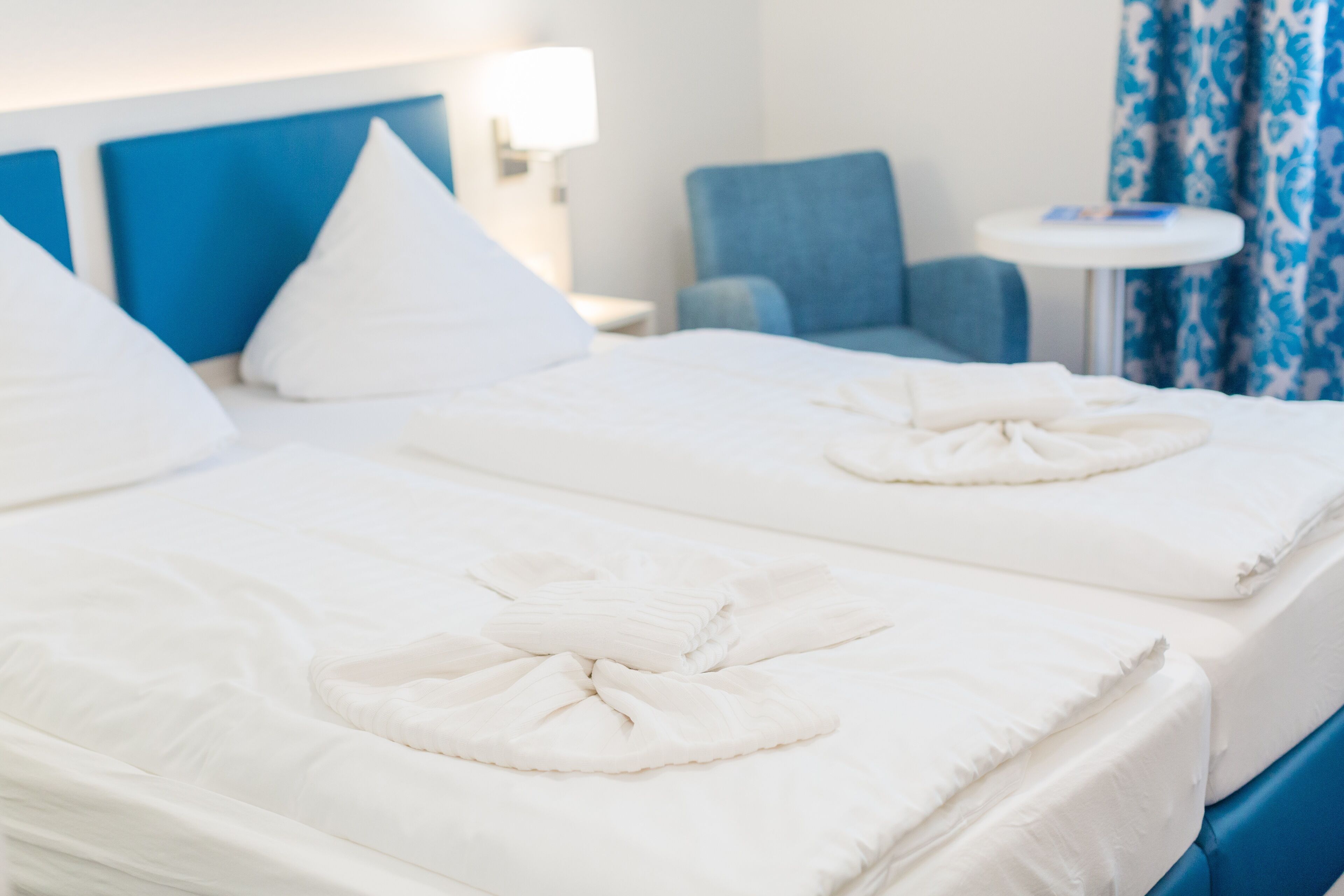 premium double room | desk, laptop workspace, free wifi, bed sheets