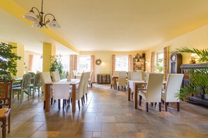 Petit déjeuner buffet compris tous les jours