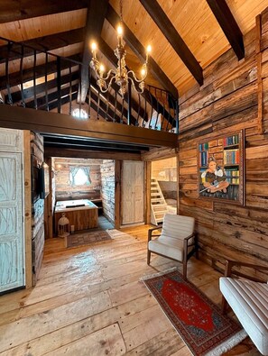 Family Cabin | Minibar, in-room safe, laptop workspace, blackout curtains - Hotel de Piedra (Ezequiel Montes)