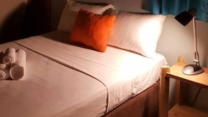 Room - Rafjam new kingston (Kingston)