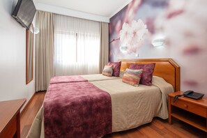 Double Room | In-room safe, desk, blackout drapes, soundproofing