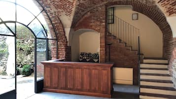 Bar (in der Unterkunft)