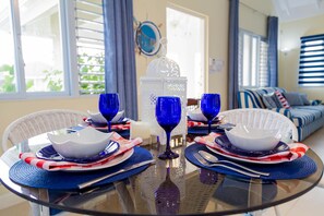 Family Villa, 3 Bedrooms, Garden View | In-room dining - Ocho Rios Villa Azul at Coolshade XIII (St. Ann's Bay)