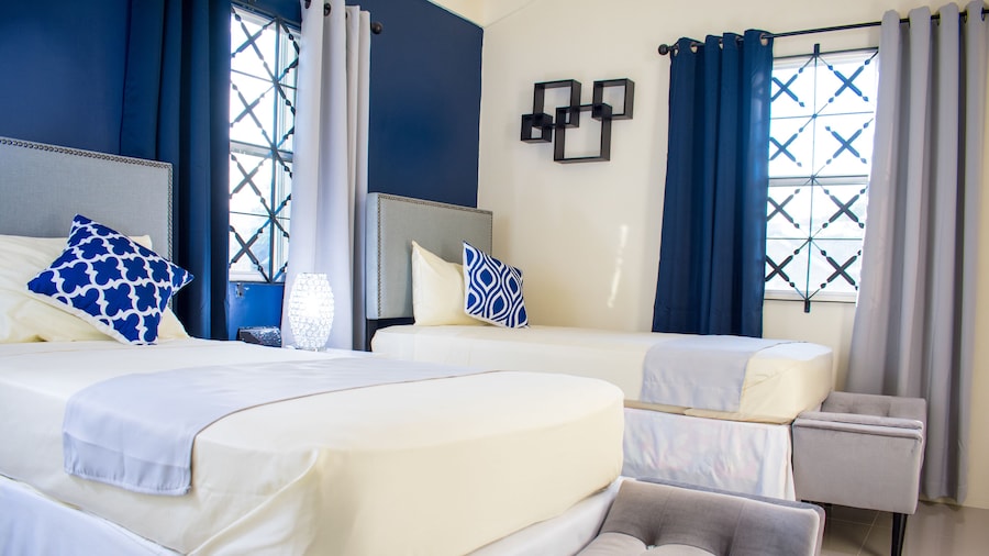 Ocho Rios TaylorMade Vacation Villas