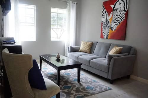 City Apartment | Living room